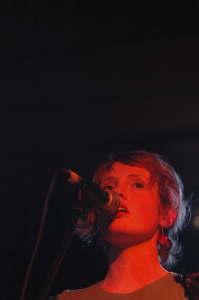 Haley Bonar, X Mini Festival de Musica Independent de Barcelona, Les Basses, Barcelona, Spain, 26/02/2005