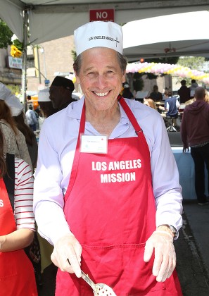 Los Angeles Mission's Easter Celebration For The Homeless, USA - 14 Apr 2017