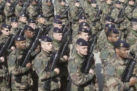 French Soldiers Stand During Welcoming Ceremony Editorial Stock Photo ...