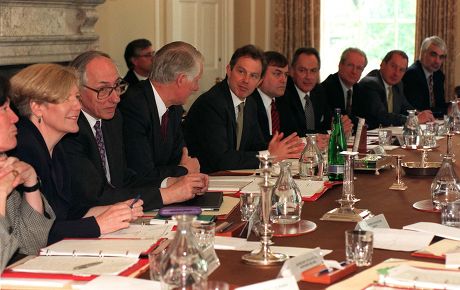 Labour Government Cabinet Meeting At Ten Downing St.the New Cabinet Meet At Downing Street For The First Time This Morning (thursday). (l-r) ) Ann Taylor (leader Of The House Of Commons) Donald Dewar (scottish Secretary) Sir Robin Butler (cabinet Sec