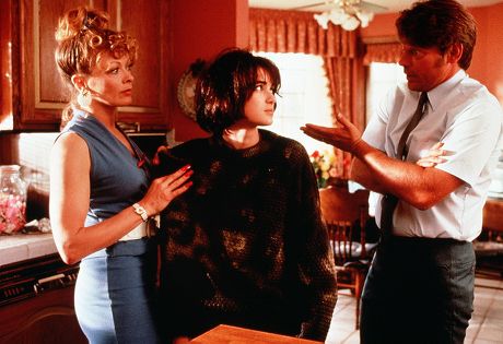 'Welcome Home, Roxy Carmichael'  Film - 1990 - 
Les Bossetti (Graham Beckel)  and Rochelle (Francis Fisher) talk with Dinky (Winona Ryder)