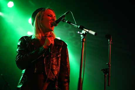 PINS in concert at the O2 ABC, Glasgow, UK - 09 May 2017