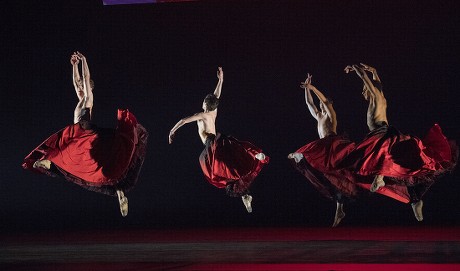 'Symphonic Dances' Ballet choreographed by Liam Scarlett performed by the Royal Ballet at the Royal Opera House, London, UK, 18 May 2017