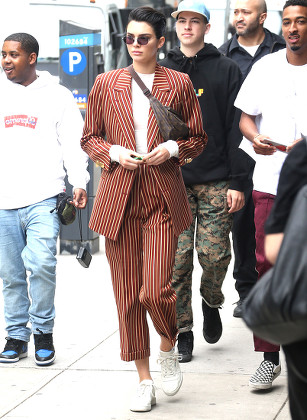 Kendall Jenner out and about, New York, USA - 05 Jun 2017 Stock ...