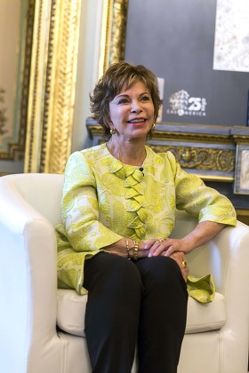 Isabel Allende 'Más allá del invierno' book photocall, Madrid, Spain - 05 Jun 2017