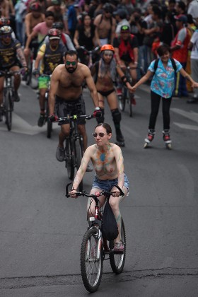 World Naked Bike Ride 2017 In Mexico City 08 Apr 2017 Stock Pictures