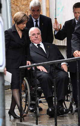 Helmut Kohl attends funeral of Leo Kirch, St. Michael's church, Munich, Germany - 22 Jul 2011