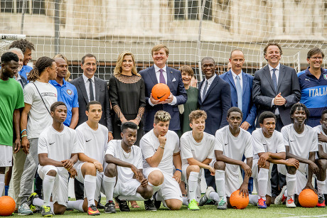 Royal Dutch visit: Football clinic by C. Seedorf, Milan, Italy - 22 Jun 2017