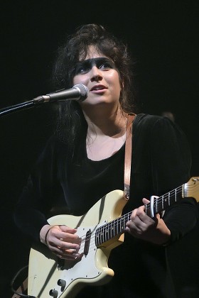 Laura Cahen in concert, Paris, France - 16 May 2017