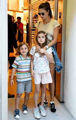 Alessandra Ambrosio Anja Louise Mazur Noah Editorial Stock Photo - Stock Image | Shutterstock