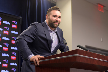 __COUNT__ NFL New England Patriots Rob Ninkovich Announces His ...