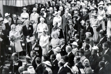 Queen Mother Dead 32002 89th Birthday Editorial Stock Photo