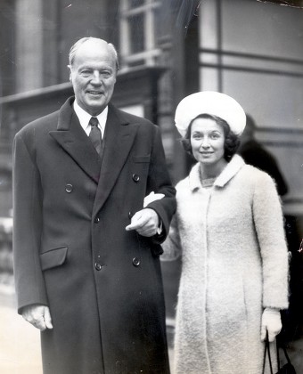 Viscount Esmond Rothermere Former Chairman Associated Editorial Stock ...