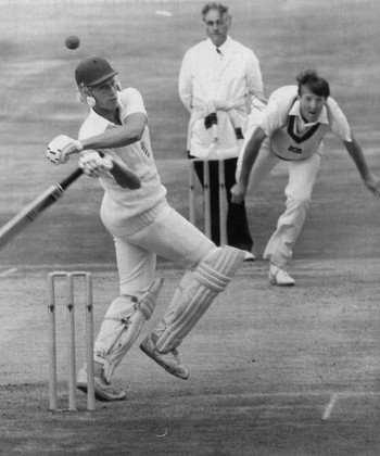 Graham Dilley England And Kent Cricketer With Geoff Lawson Graham Dilley Died 5/10/2011.