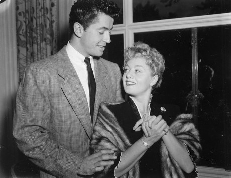 Actor Farley Granger (died 27/3/2011) With Shelley Winters (died 14/1/2006) At The Savoy Hotel. They Announced Their Engagement. Glass Neg.