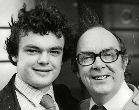 Eric Morecambe Comedian With Son Gary Morecambe (now Known As Gary Bartholomew). Box 708 712101616 A.jpg.