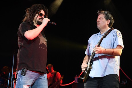 Counting Crows in concert at The Coral Sky Amphitheatre, West Palm Beach, Florida, USA - 16 Aug 2017