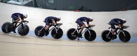 Laura Trott. Team Gb Women's Team Pursuit Qualifying Of Elinor Barker Joanna Roswell-shand Laura Trott And Katie Archibald Rio Olympics Brazil. Pic Andy Hooper/daily Mail.