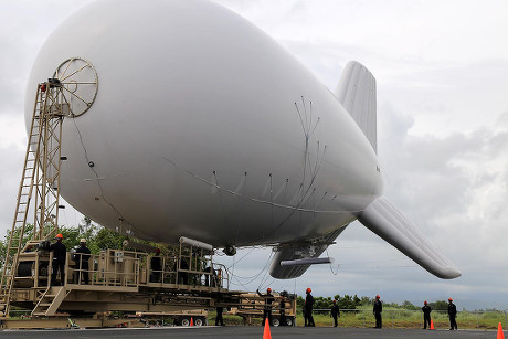 3 Tethered aerostat radar system Stock Pictures, Editorial Images and ...