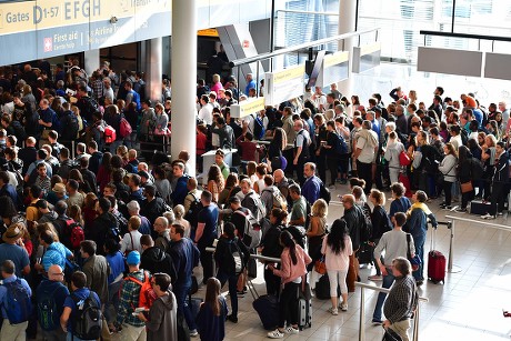 Long Queues Before Checkin Desk Schiphol Editorial Stock Photo - Stock ...