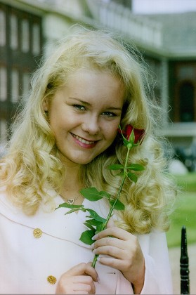 Miss England Angie Bowness Chelsea Flower Editorial Stock Photo - Stock ...