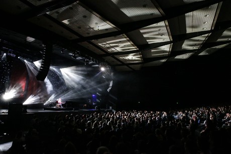 Tori Amos tours in Frankfurt am Main, Frankfurt Main, Germany - 16 Sep 2017