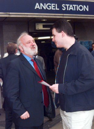 Labour Mayoral Candidate Frank Dobson Campaigning At The Angel Tube Station This Morning. Picture By Barry Phillips.