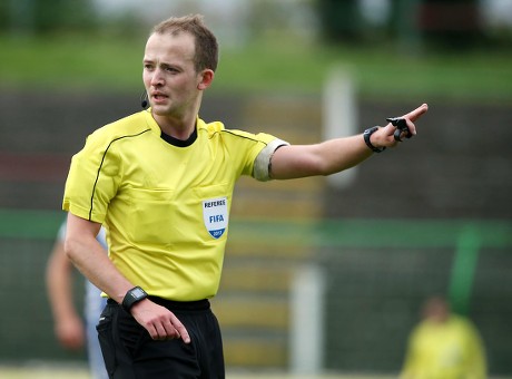 Glentoran Vs Coleraine Referee Keith Kennedy Editorial Stock Photo ...