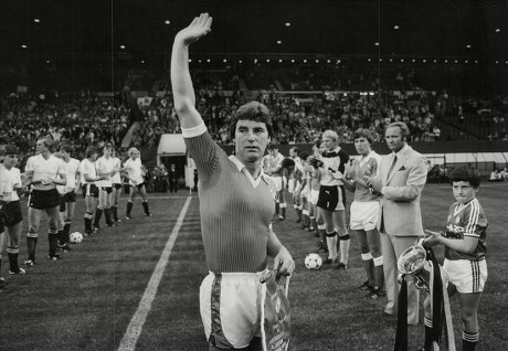 Martin Buchan Manchester United Footballer Waving Editorial Stock Photo ...