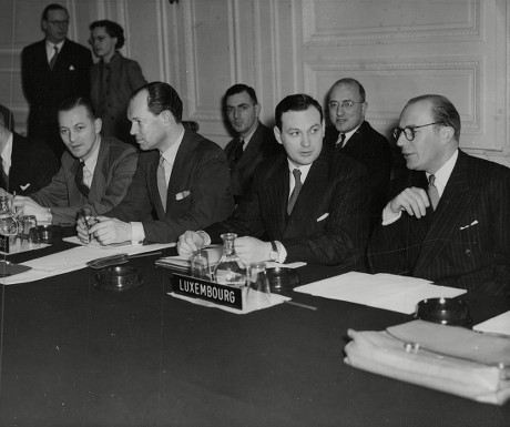 The Atlantic Defence Treaty Production Board Meeting At Belgrave Square In London. (l-r) Mr Van Braem Houckgeest Dr. Schoemaker Mr Heisboug And Mr Andre J. Clasen. Box 749 813041716 A.jpg.