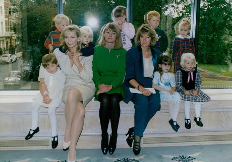 Actress Fiona Fullerton With Tv Presenter Sue Cook And Newsreader Julia Somerville (l-r) And A Host Of Children At A Birthday Lunch To Mark The 30th Anniversary Of The Pre-school Playgroups Association. Box 759 1025051781 A.jpg.