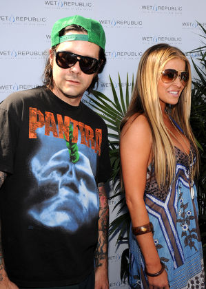Carmen Electra Birthday Celebration at Wet Republic Launch of Daylife Inside the MGM Grand Hotel and Casino, Las Vegas, America - 26 Apr 2009