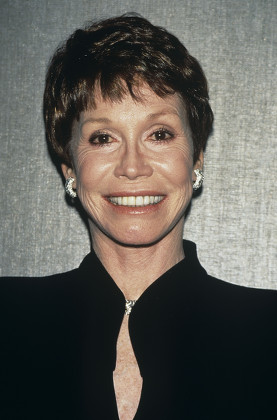 52 Actress linda lavin Stock Pictures, Editorial Images and Stock