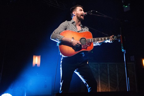 Liam Fray in concert at O2 Academy, Newcastle, UK - 21 Oct 2017