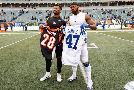 August 18, 2018: Cincinnati Bengals defensive end Carlos Dunlap (96) prior  to the NFL football game between the Cincinnati Bengals and the Dallas  Cowboys at AT&T Stadium in Arlington, Texas. Shane Roper/Cal