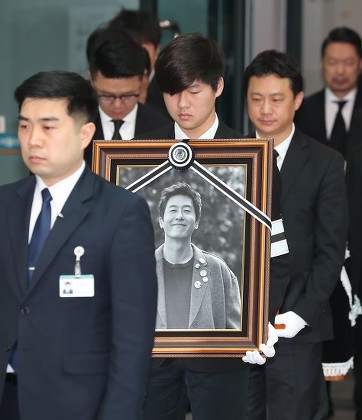 Funeral for actor Kim Joo-hyuk held in Seoul, Korea - 02 Nov 2017