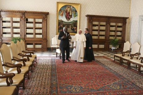 Sierra Leone President Koroma received by Pope Francis, Vatican, Vatican City State (Holy See) - 11 Nov 2017