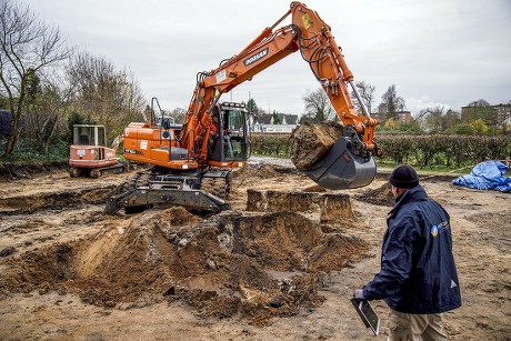 Digger Removes Giant Concrete Nazi Swastika Editorial Stock Photo