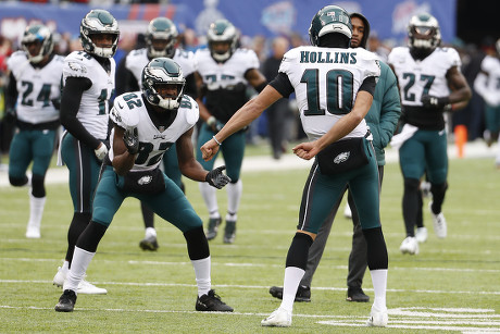 December 17, 2017, Philadelphia Eagles tight end Trey Burton (88) looks on  with a Carson Wentz AO1 Foundation hoodie on prior to the NFL game between  the Philadelphia Eagles and the New