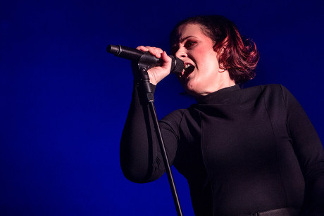 500 Alison moyet Stock Pictures, Editorial Images and Stock Photos