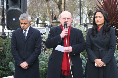 Unveiling ceremony of memorial to Bethnal Green tube shelter disaster, London, UK - 17 Dec 2017
