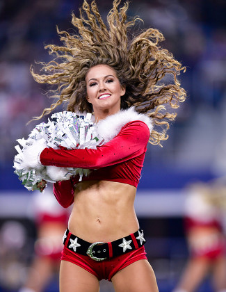 Th Dallas Cowboys Cheerleaders Santa Suits Editorial Stock Photo - Stock  Image