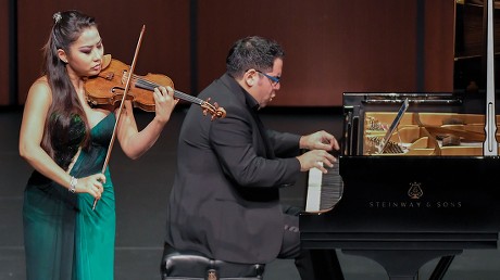 Sarah Chang and Julio Elizalde in concert, The Wallis Annenberg Center for the Performing Arts, Los Angeles, USA - 06 Jan 2018