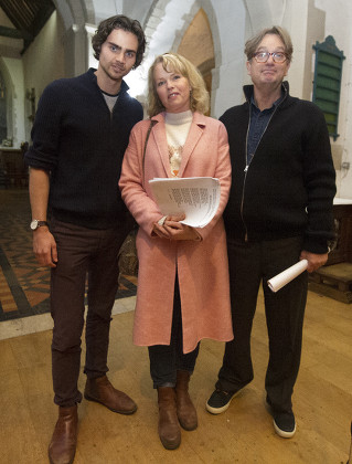 Tom York Sara Crowe And Simon Sepherd After Reading To The Congregation Of Godalming Church They Are Making A Special Appearance In Godalming Church For A Carol Service To Support Mane Chance Sanctuary.