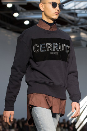 Cerruti 1881 - Runway - Paris Fashion Week Ready to Wear F/W 2018/2019, France - 19 Jan 2018