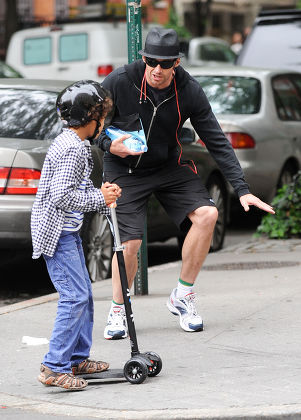 Hugh Jackman and son Oscar out and about in New York, America - 28 May 2009
