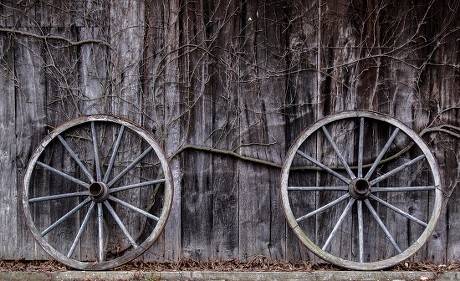 500 Wooden wheels Stock Pictures, Editorial Images and Stock Photos