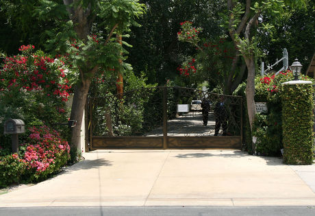 David Carradine's House in Tarzana, Los Angeles, America - 04 Jun 2009