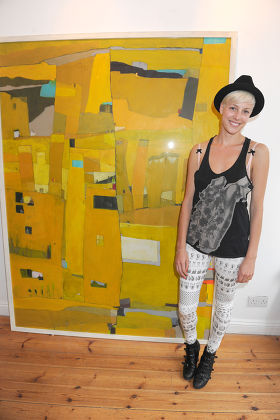 Tahnee Lonsdale at a Showing of Her Latest Collection of Paintings, 'Metropolis', Gallery 5, Notting Hill, London, Britain - 17 Jun 2009