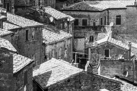 500 Italian stone houses Stock Pictures, Editorial Images and Stock ...